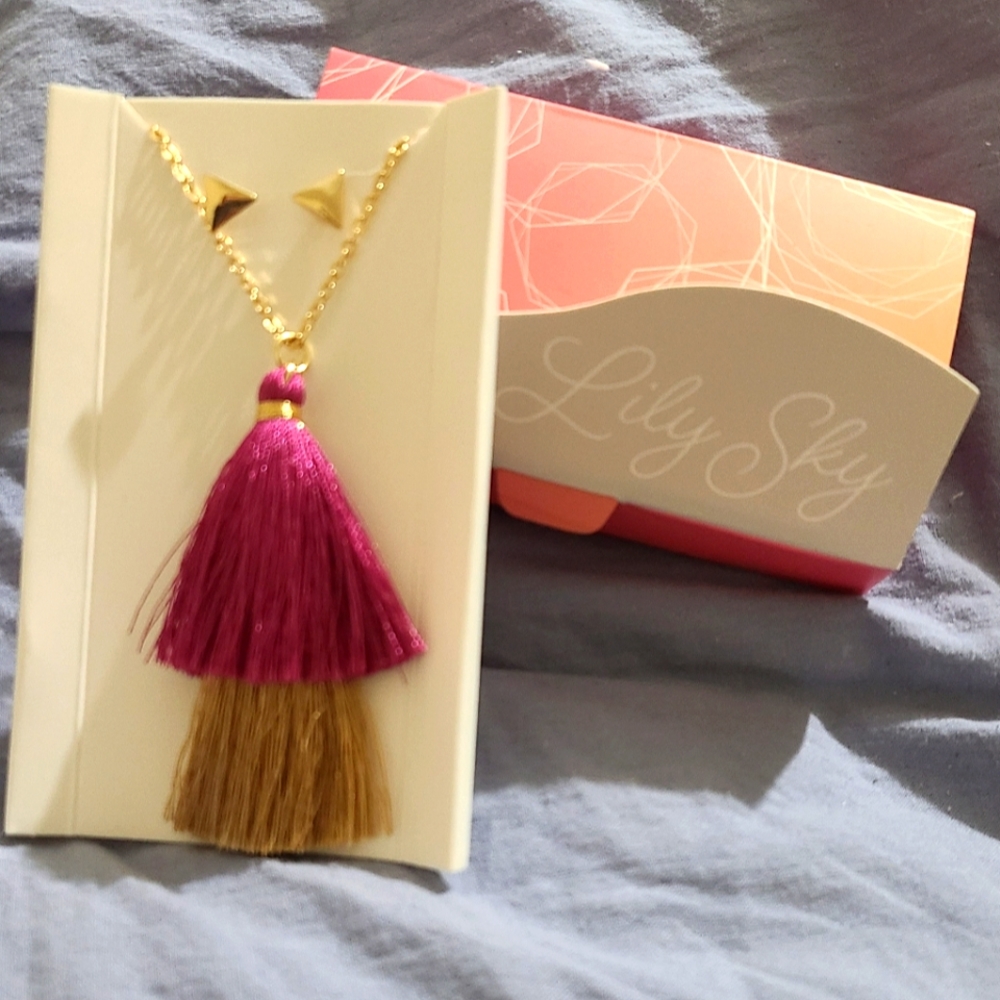 NEW IN BOX Lily Sky Designs necklace + earring set